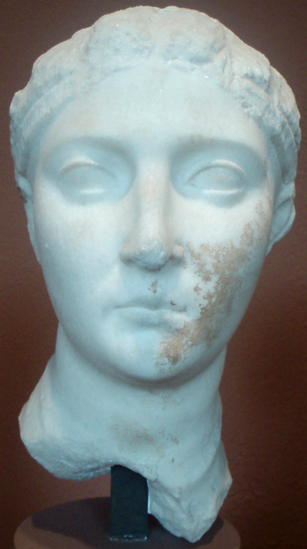 800px-ArsinoeIII-StatueHead_MuseumOfFineArtsBoston.png