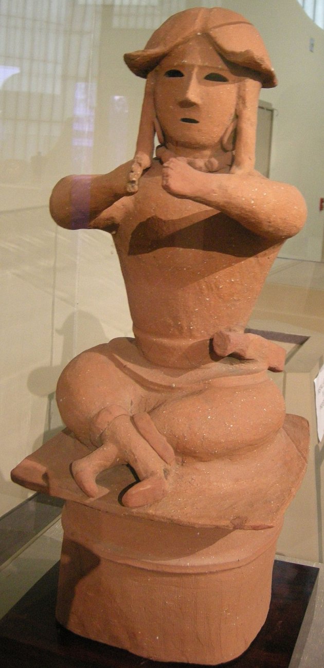800px-Arte_giapponese,_nobile_haniwa,_VI_sec.jpg