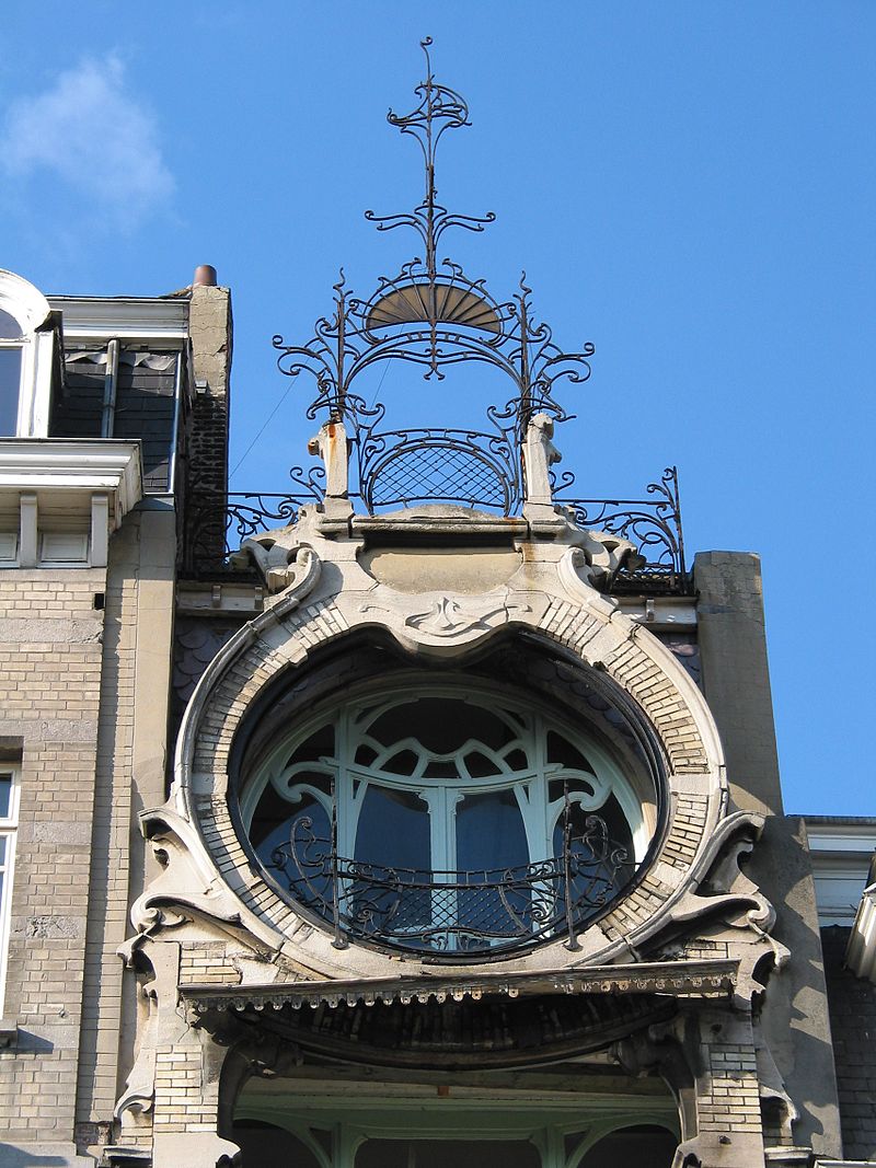 800px-Bruxelles_-_Strauven_JPG012.jpg