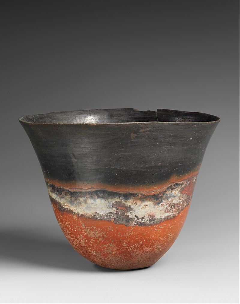 800px-Classic_Kerma_Beaker_MET_DP354726.jpg