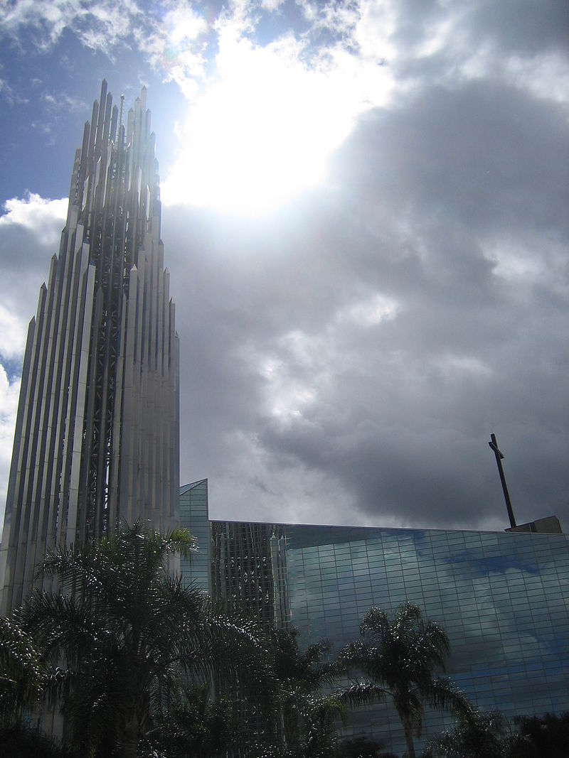 800px-Crystalcath-clouds.jpg