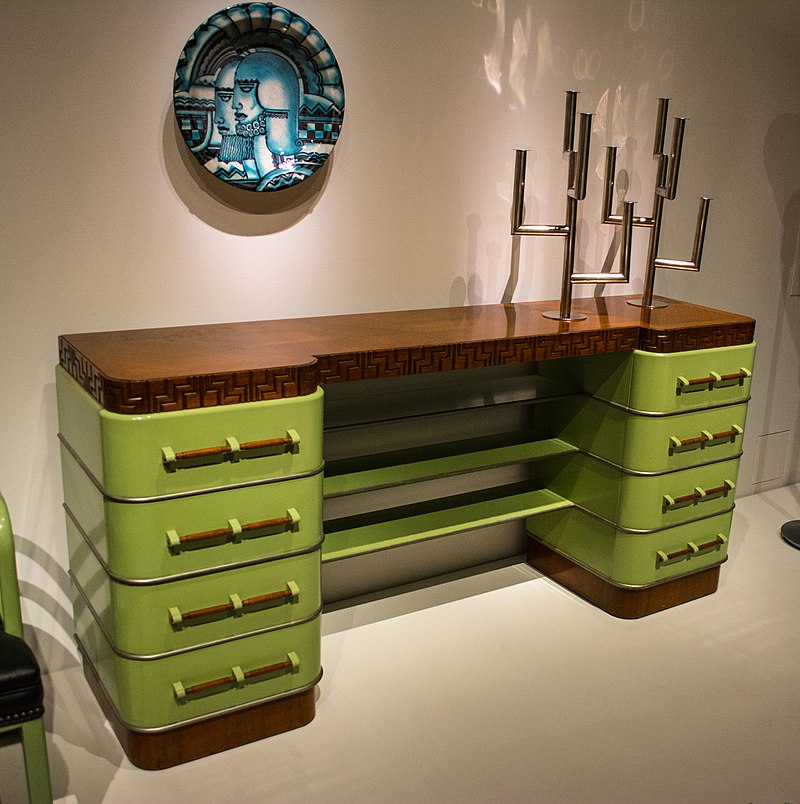 800px-Desk_-_Kem_Weber_(39055308364).jpg
