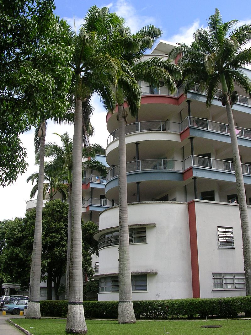 800px-Hospital_Universitario-UCV.JPG
