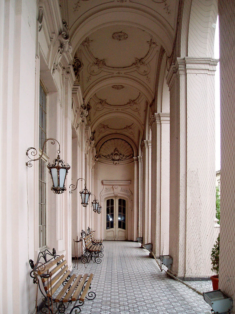 800px-House_of_scientists,_Lviv_(03).jpg