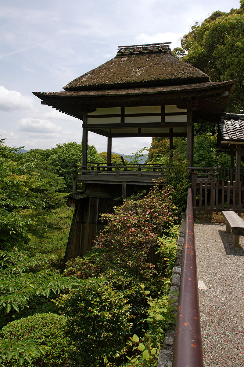 800px-Ishiyamadera05n3200.jpg