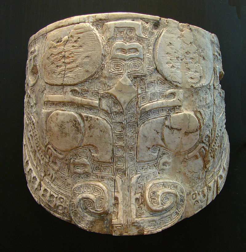800px-Masque_Shang_Musée_Guimet_1107.jpg