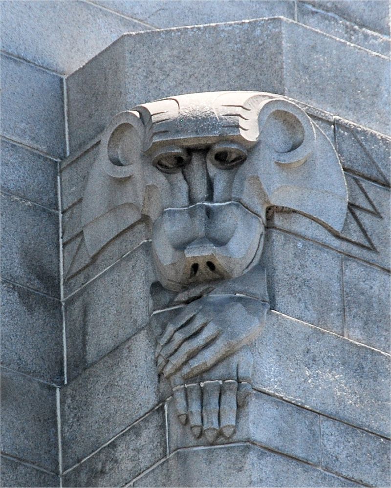 800px-Mutual_Building_Cape_Town_109.jpg