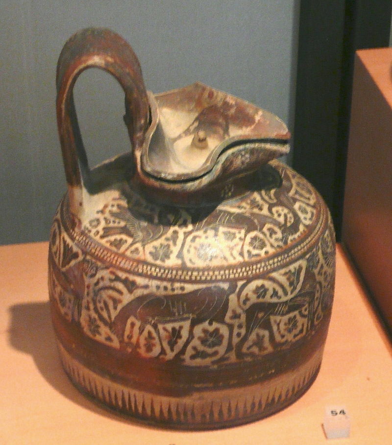 800px-Oenochoé_625-600_av_J.C..jpg