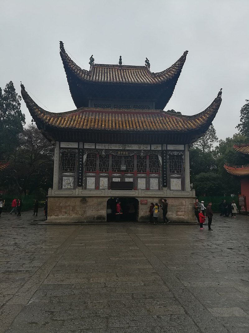 800px-Pavilion,_Grand_Temple_of_Mount_Heng.jpg