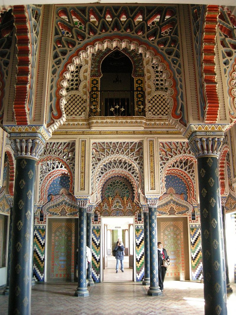 800px-Sammezzano,_sala_dei_gigli_01.JPG