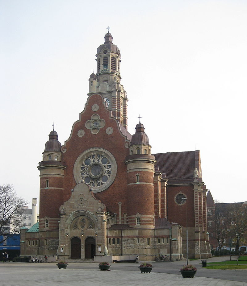 800px-Sankt_Johannes_kyrka,_Malmö_3.jpg