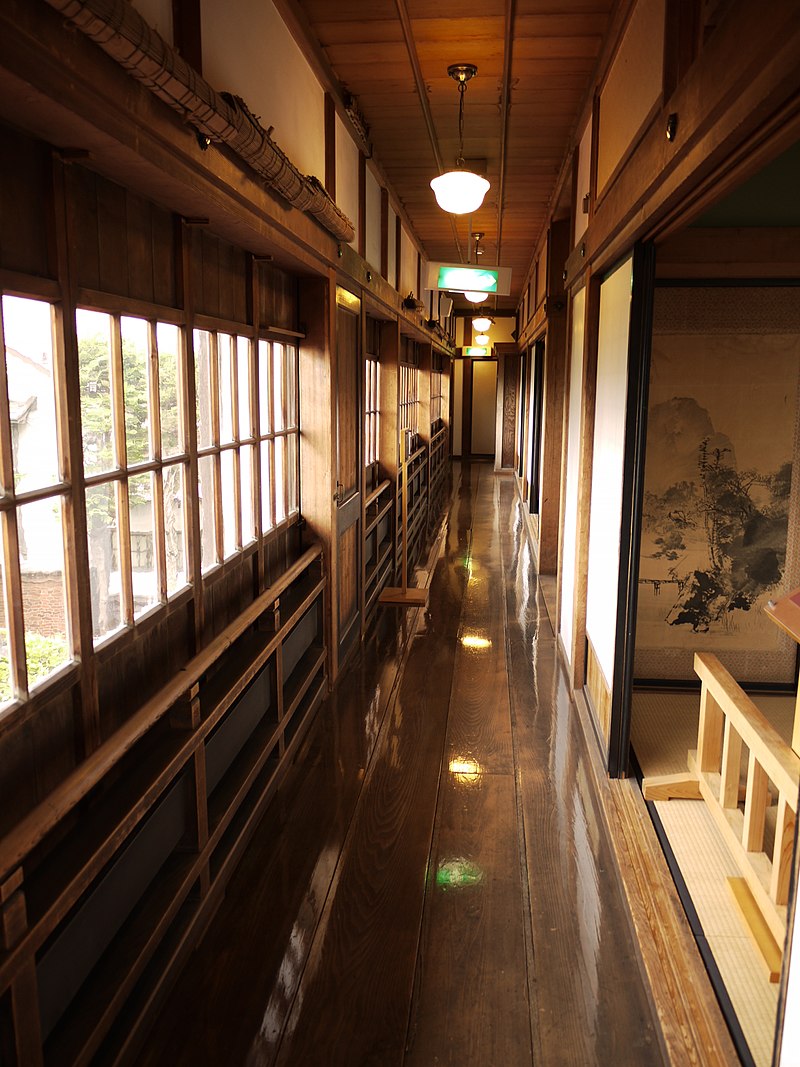 800px-ShayokanIndoor3.JPG