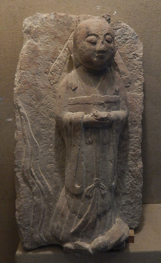 800px-Stone_sculpture_of_a_donor_from_Lindong_South_Pagoda.jpg