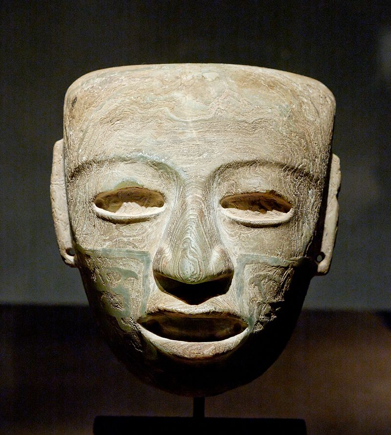 800px-Teotihuacan_mask_Louvre_MH_78-1-187.jpg