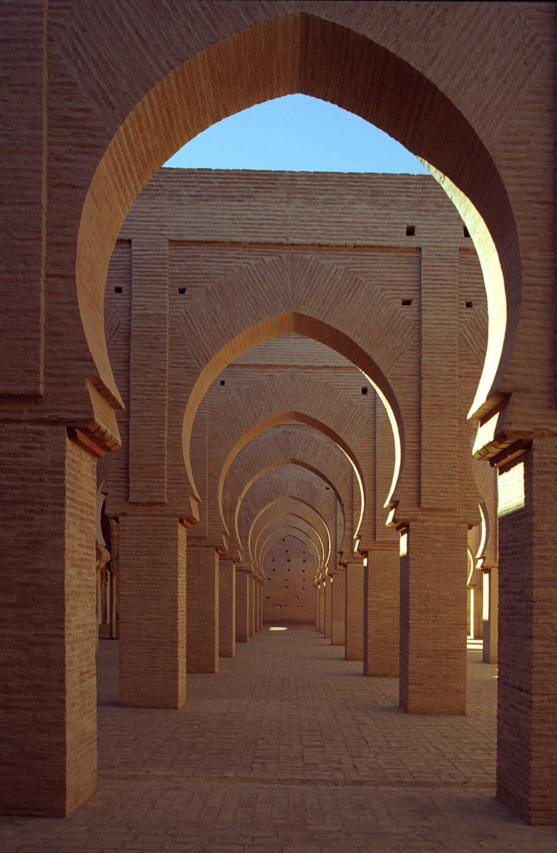 800px-Tin_Mal_Mosque5_(js).jpg