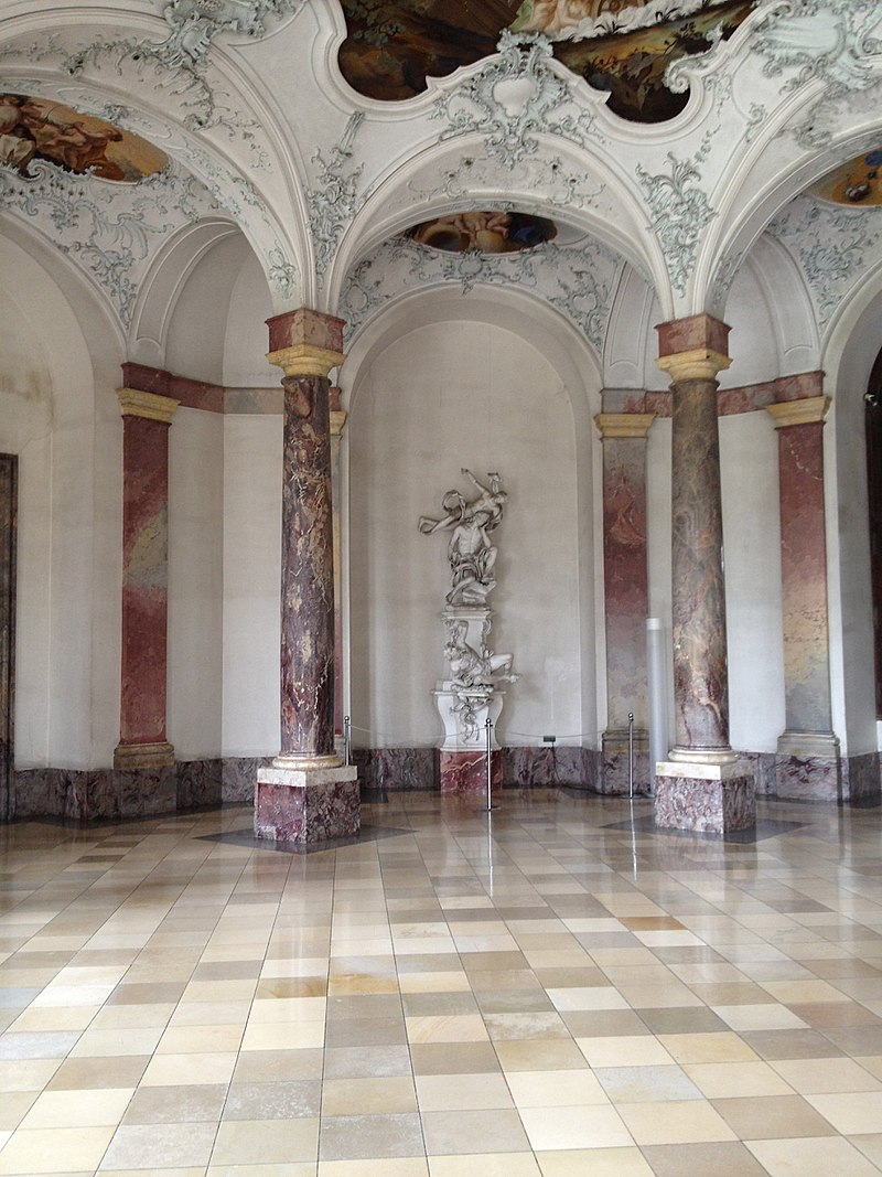 800px-Würzburg_Residence_(7291669988).jpg