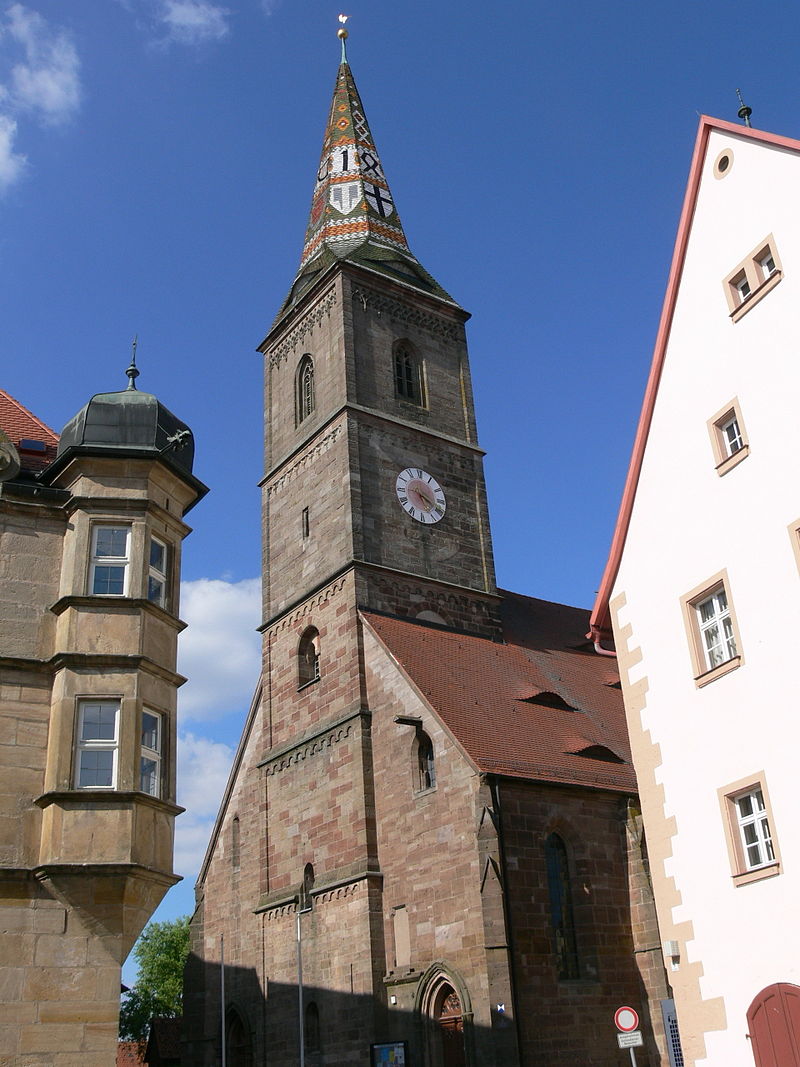 800px-Wolframs-Eschenbach_-_Liebfrauenmünster_-_Gesamt_außen.jpg