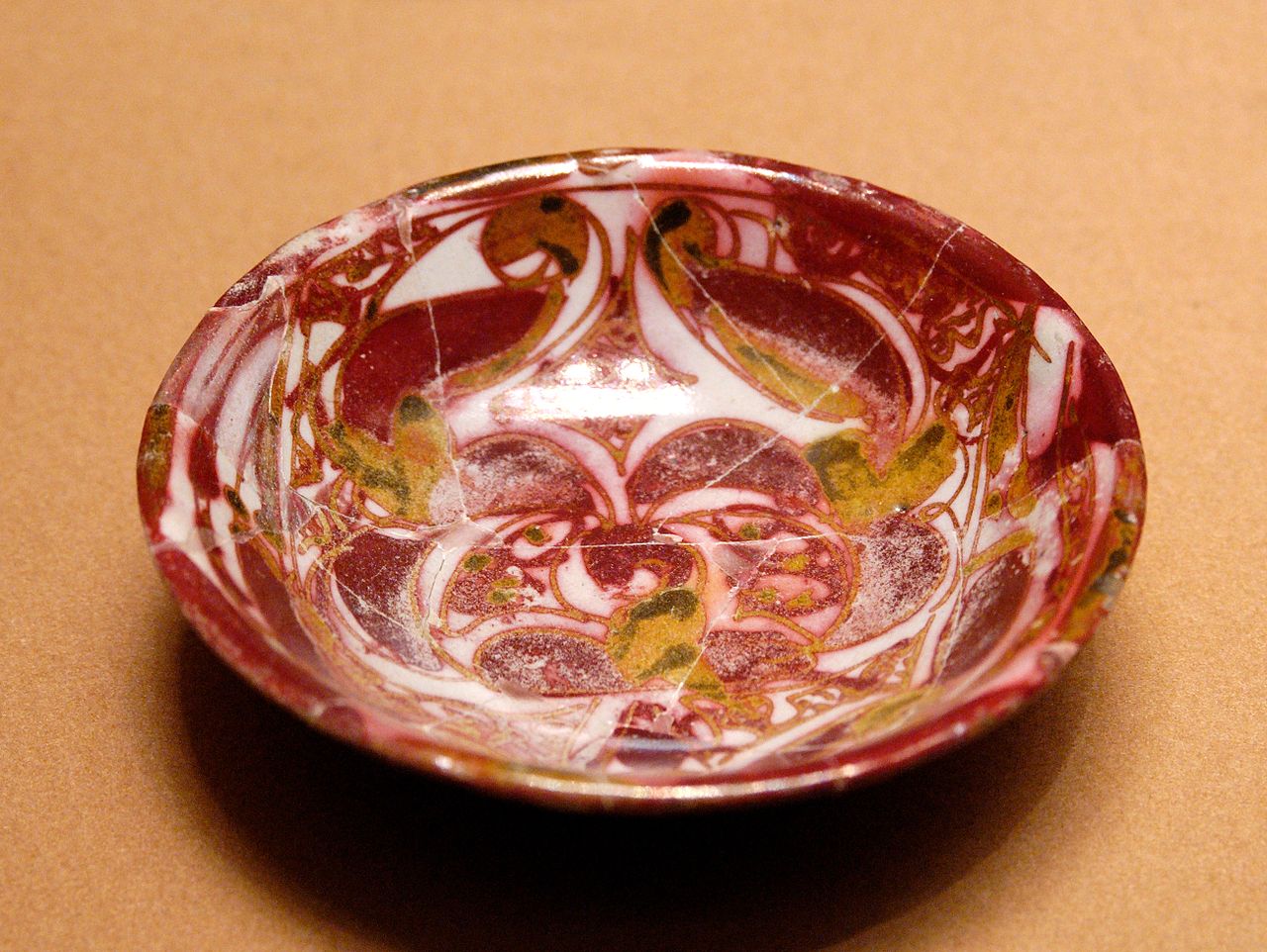 9в ирак1280px-Small_cup_Louvre_OA6700.jpg