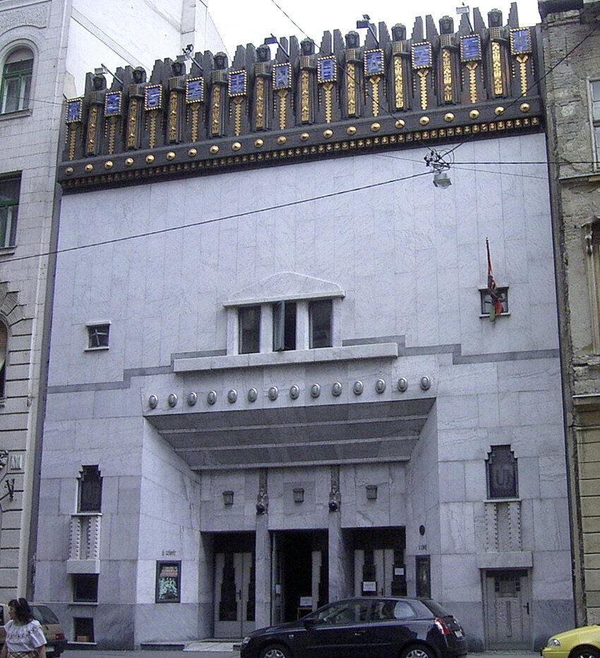 9 театр BudapestArtDecoBuilding.jpg