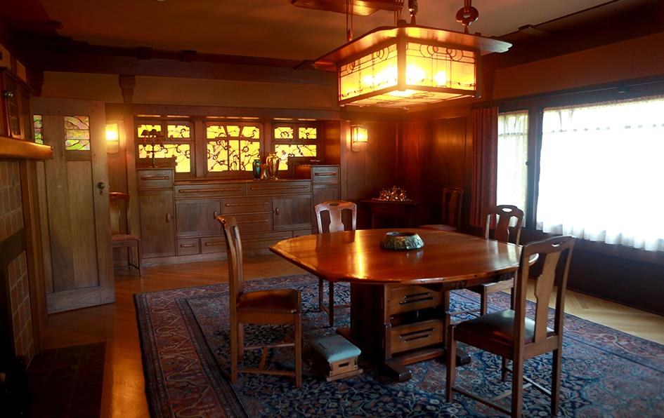 945x596-gamble-house_0005_Gamble-House_Pasadena_277_c3cc3d3e99a0496ea9909ca43528d03d.jpg