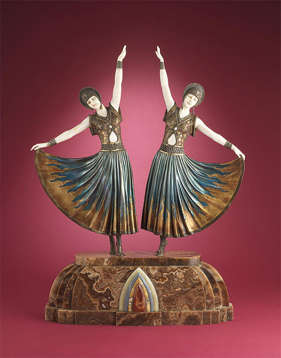 98908359_large_Demetre_chiparusdollysisters.jpg