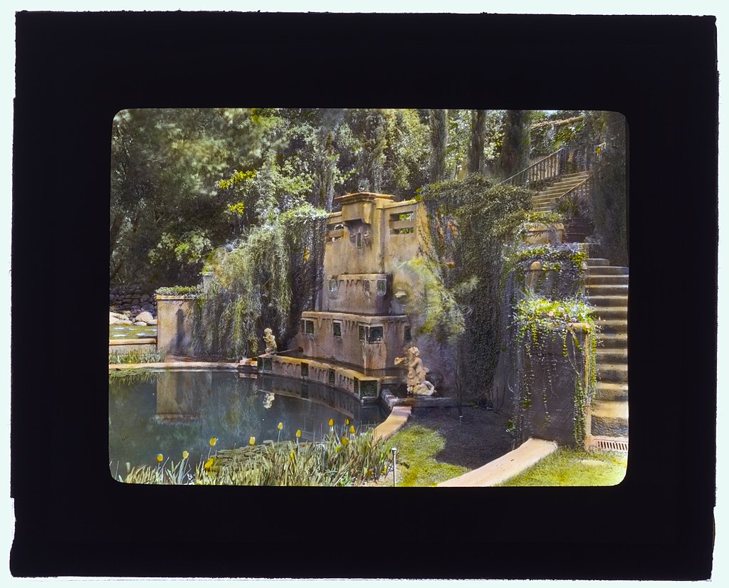 _Il_Paradiso,__Mrs._Dudley_Peter_Allen_house,Pasadena,_California.jpg