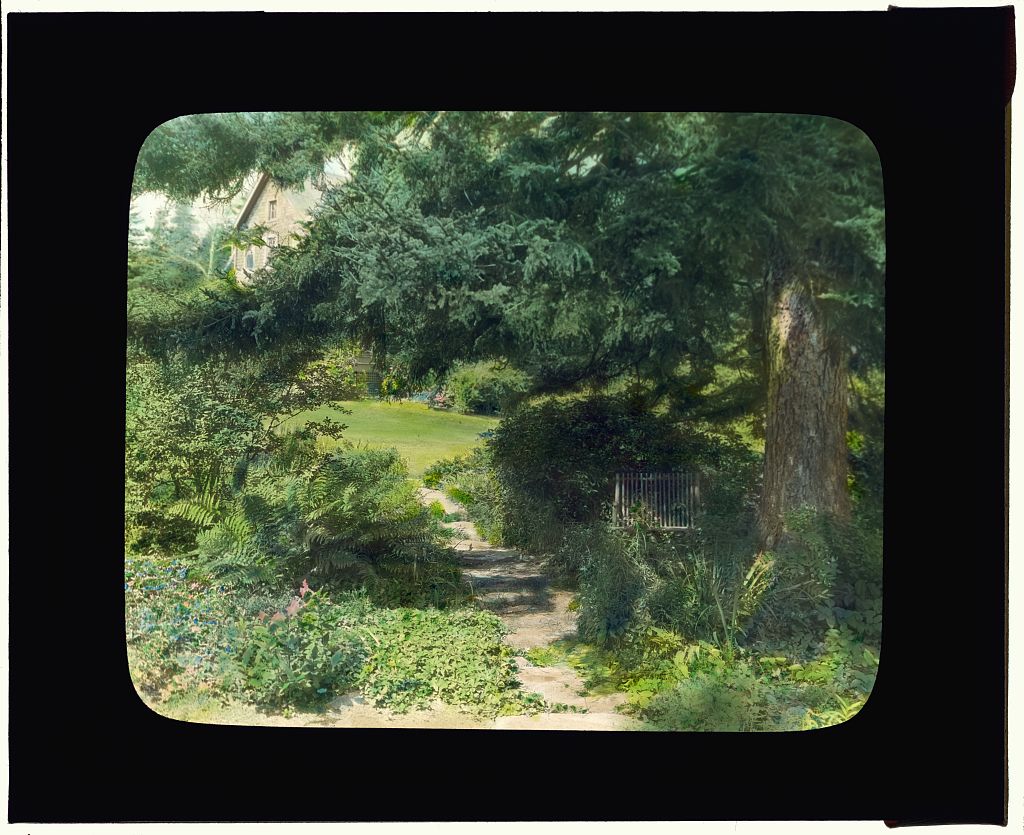 _Reef_Point,__Beatrix_Jones_Farrand_house,_Bar_Harbor,_Maine._LOC_7535982492.jpg