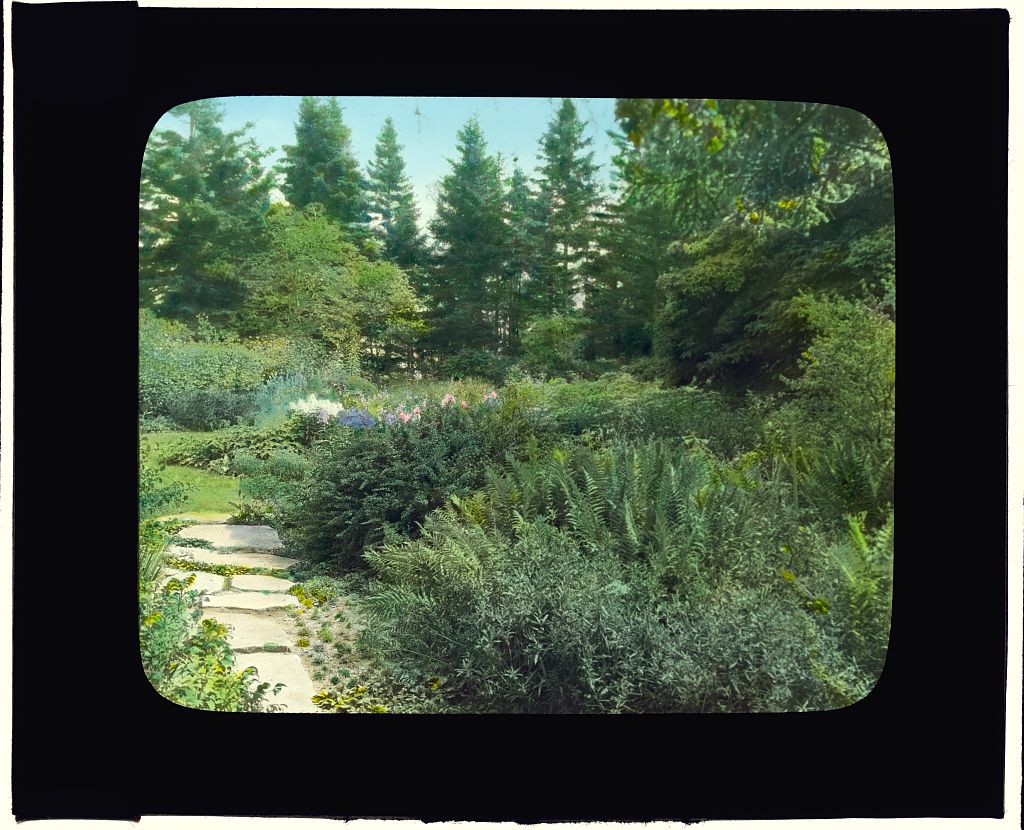 _Reef_Point,__Beatrix_Jones_Farrand_house,_Bar_Harbor,_Maine._LOC_7536009312.jpg