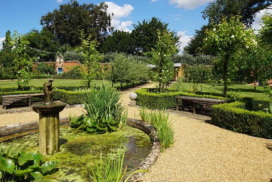 a-beautiful-quiet-garden.jpg