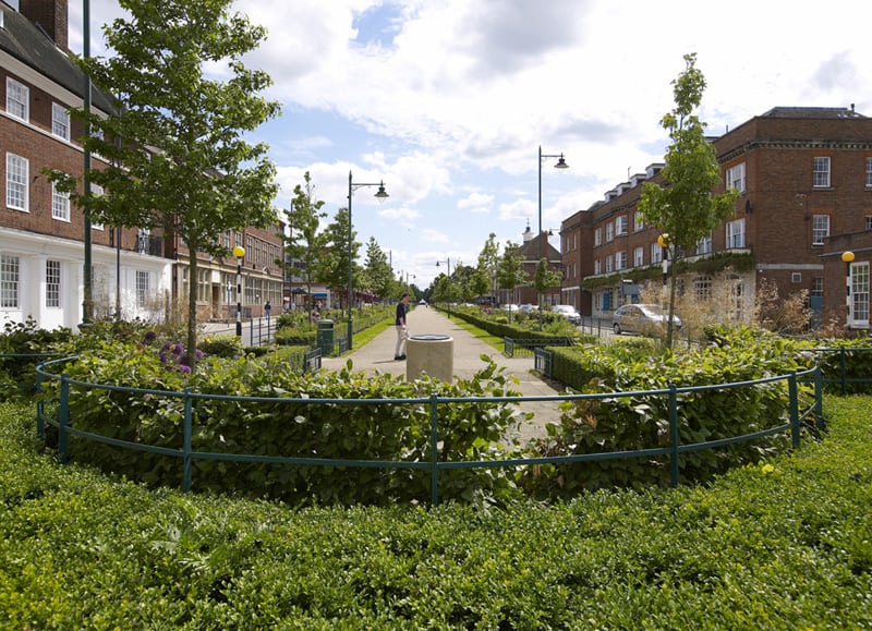 a_view_along_broadway_letchworth_garden_city.jpg