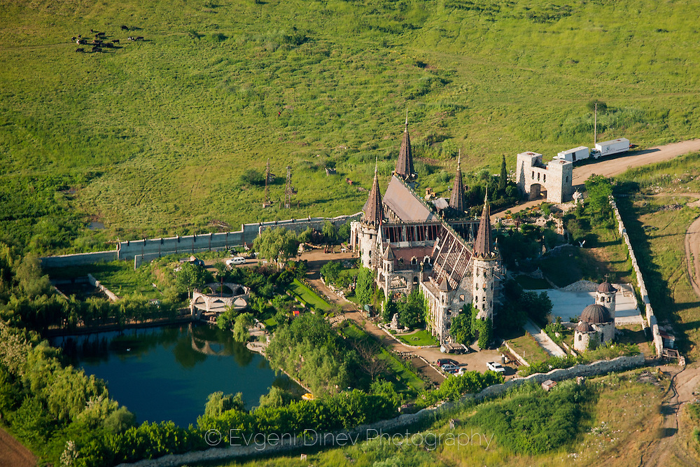 aerial-15779d.jpg