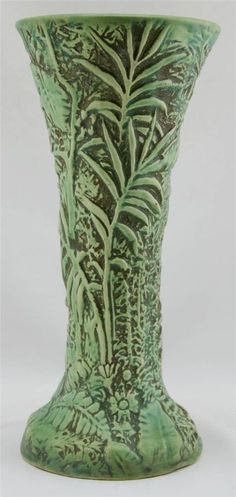 af2c58cca9fc491eb8ce933a37b449a6--weller-pottery-trumpets.jpg