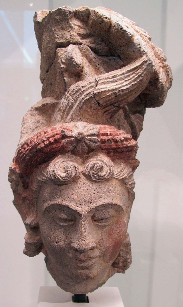Afghanistan,_salabhanjika,_dal_sito_di_hadda,_monastero_di_tapa-i-kafariha,_III_sec.JPG