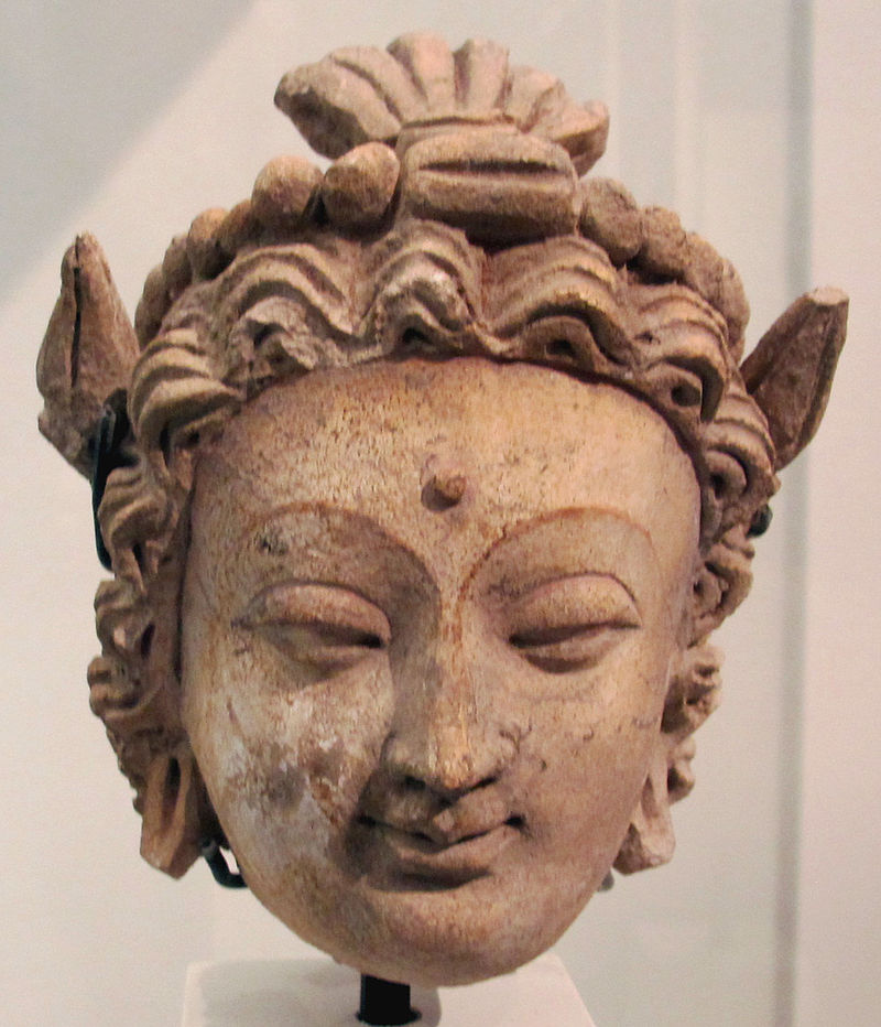 Afghanistan,_testa_femminile,_dal_sito_di_hadda,_monastero_di_tapa-i-kafariha,_III-IV_sec.JPG