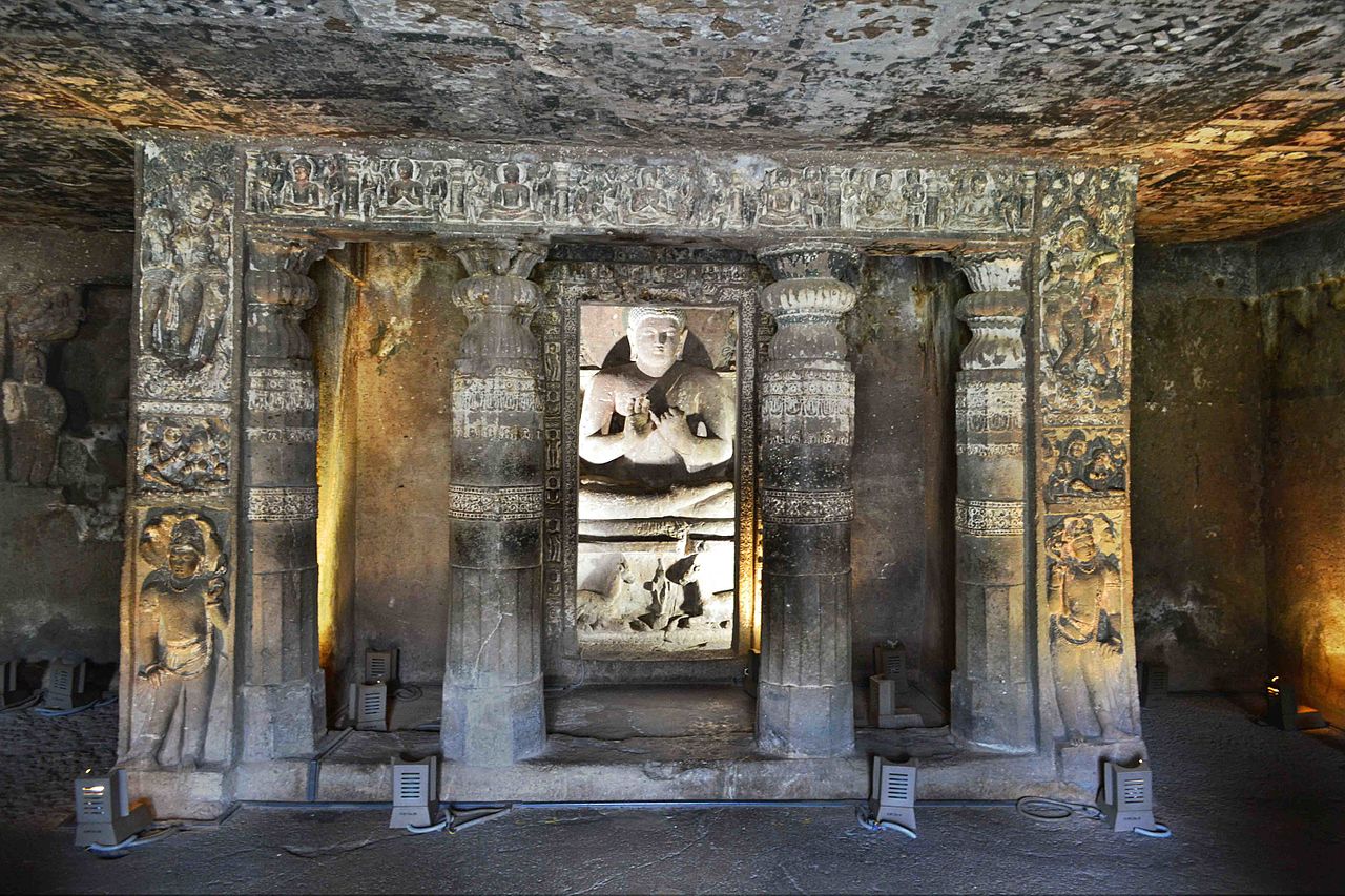 Ajanta_Caves_113.jpg