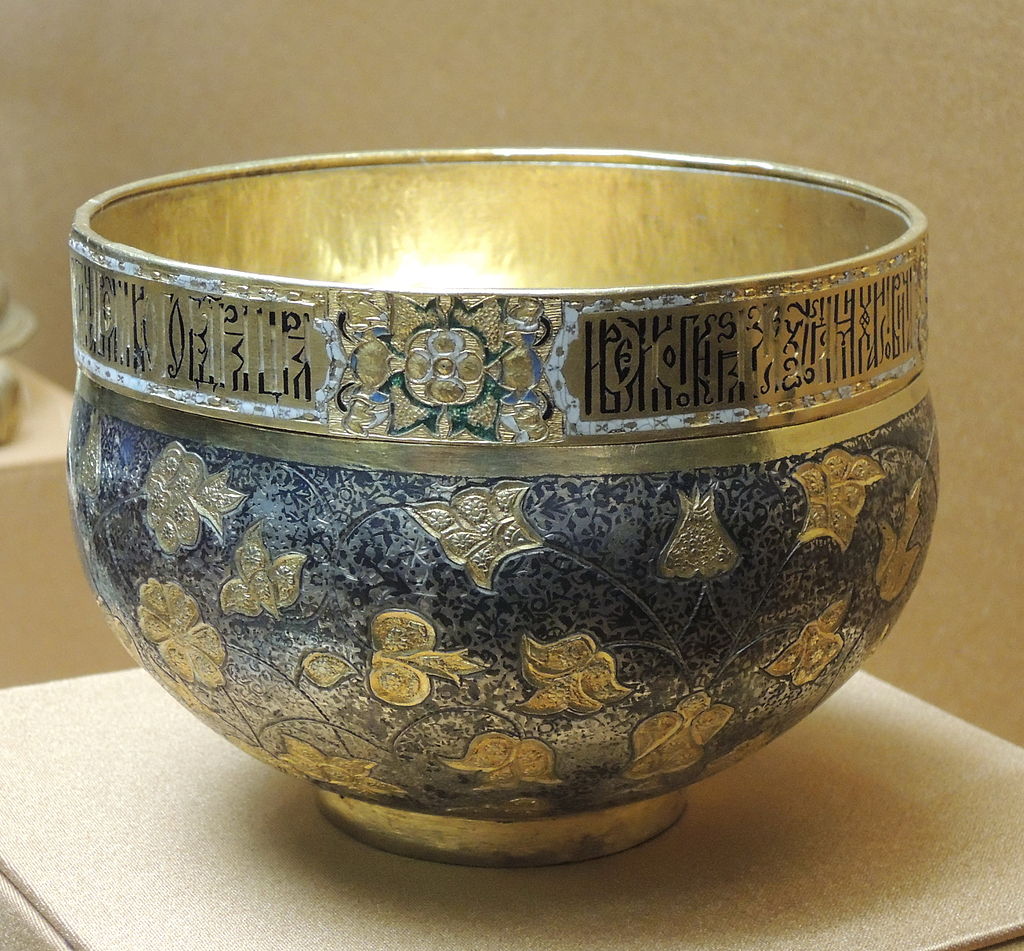 Alexis_I_of_Russia\'s_bratina_(Kremlin_museum)_by_shakko_01.jpg