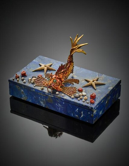 ALFREDO-RAVASCO-Lapis-lazuli-veneered-box-with-an_1622477217_7208.jpg