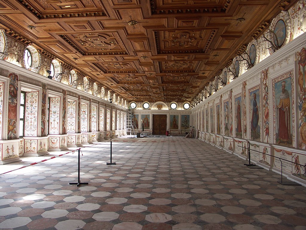 Ambras_Castle._Spanish_Hall_-_008.jpg