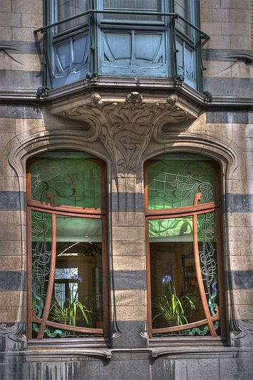 Art_Nouveau_Windows_Ixelles_Belgium.jpg