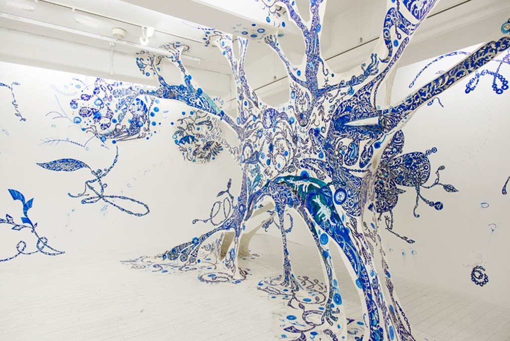 artrepublik-yusuke-asai-creating-here-arataniurano-tokyo-designboom-08-1024px.jpg