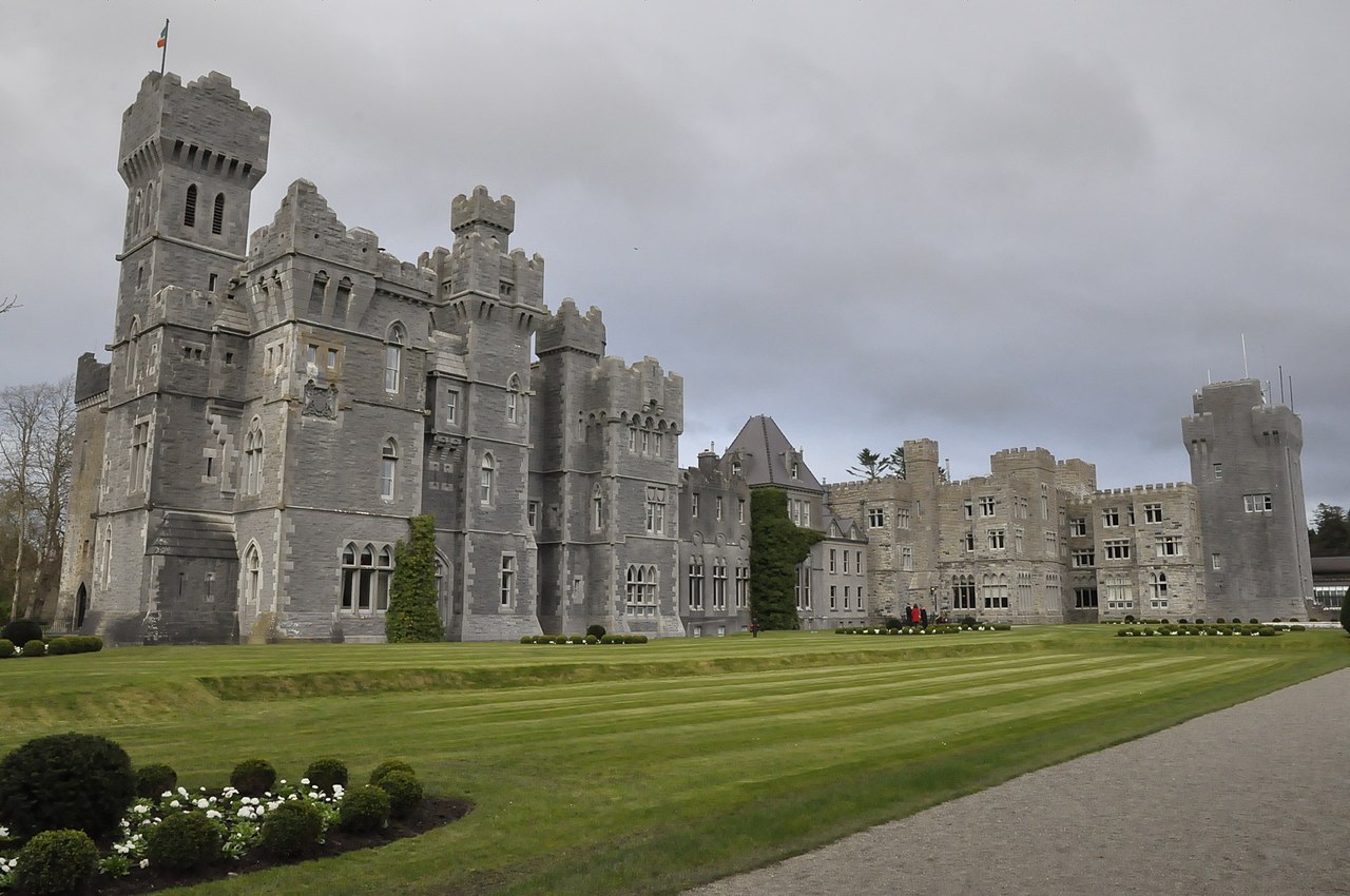 Ashford_Castle_-_lakeside_view_1.jpg