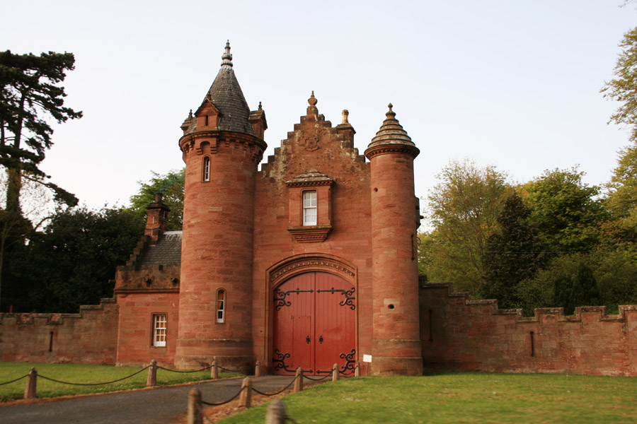 Ayton Castle, Scottish BordersIMG_7214.JPG