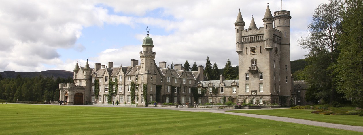 Balmoral-CastleSRC_Balmoral-Castle_2.jpg