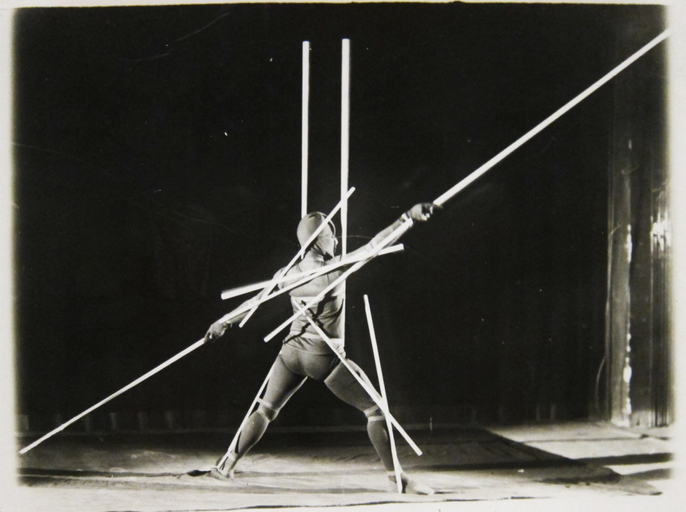 bauhaus-costumes-2.0.jpg