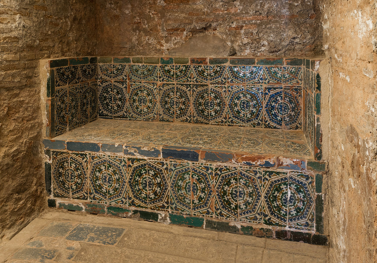 Bench_hammam,_Alhambra,_Granada,_Spain.jpg