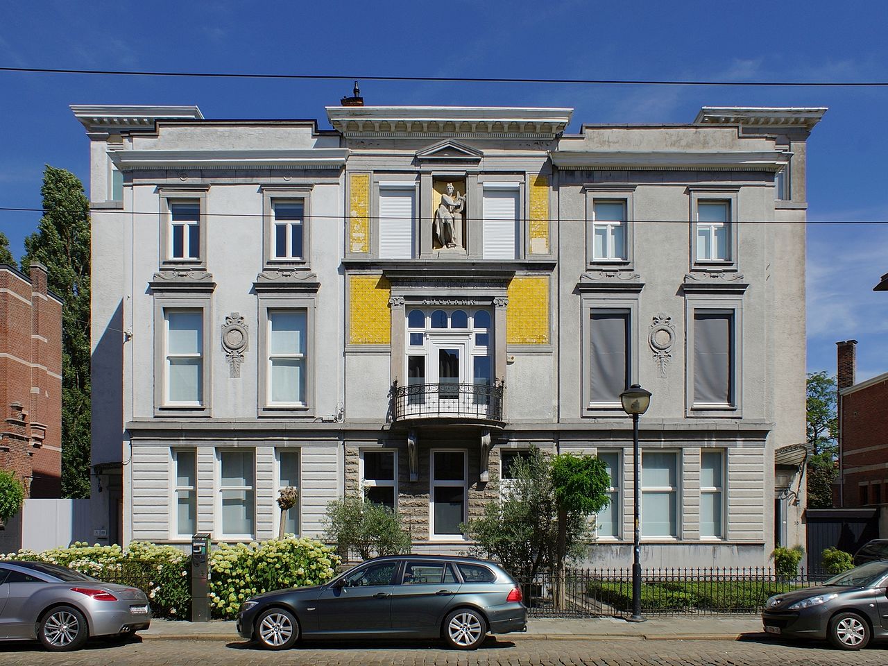Berchem_(Antwerpen),_Cogels-Osylei_19-21-23_11080_Ernest_Stordiau.jpg