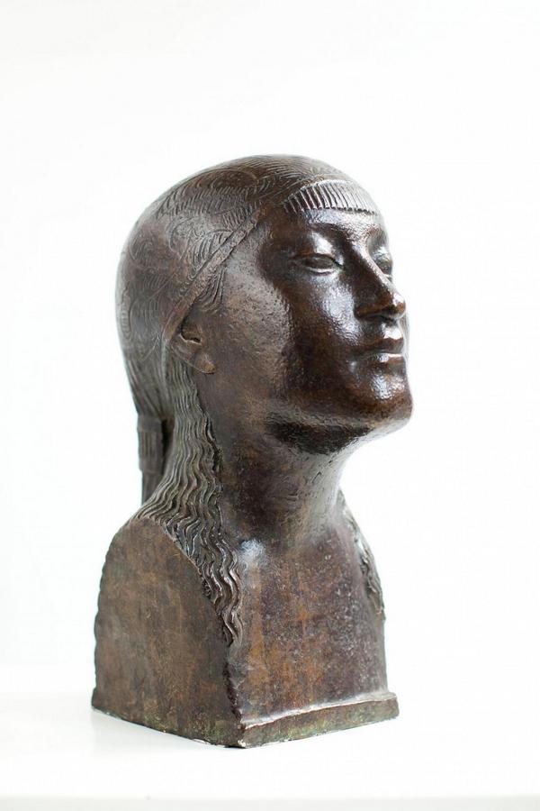 Bernhard-Hoetger-Lee-Hoetger-1913-Museen-Boettcherstrasse-Paula-Modersohn-Bеecker-Museum-Bremen.jpg