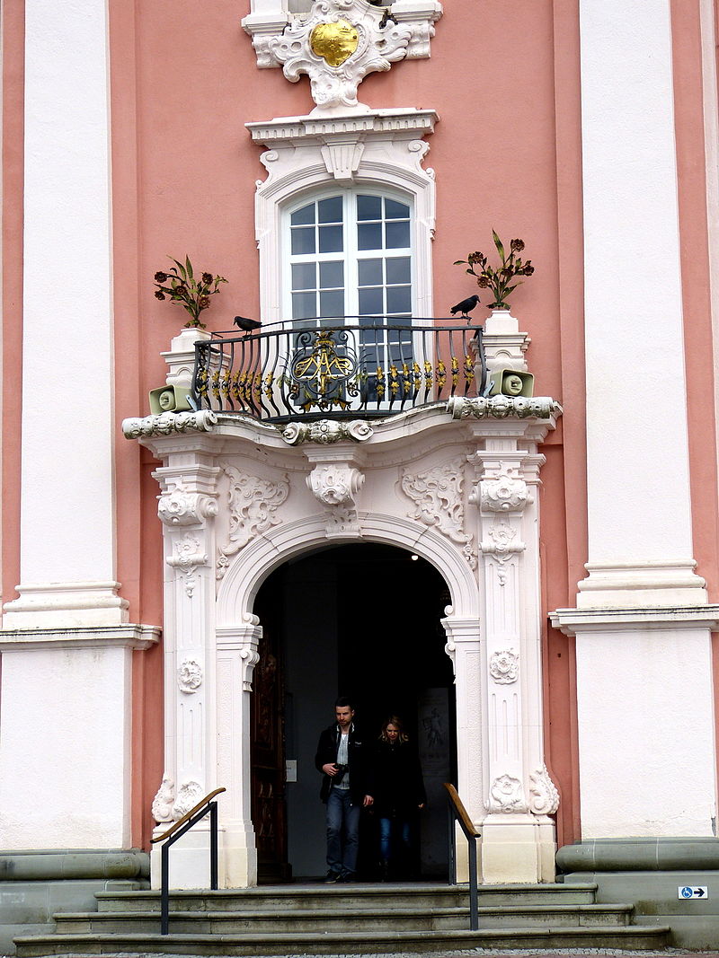 Birnau_Wallfahrtskirche_-_Fassade_1_Portal.jpg