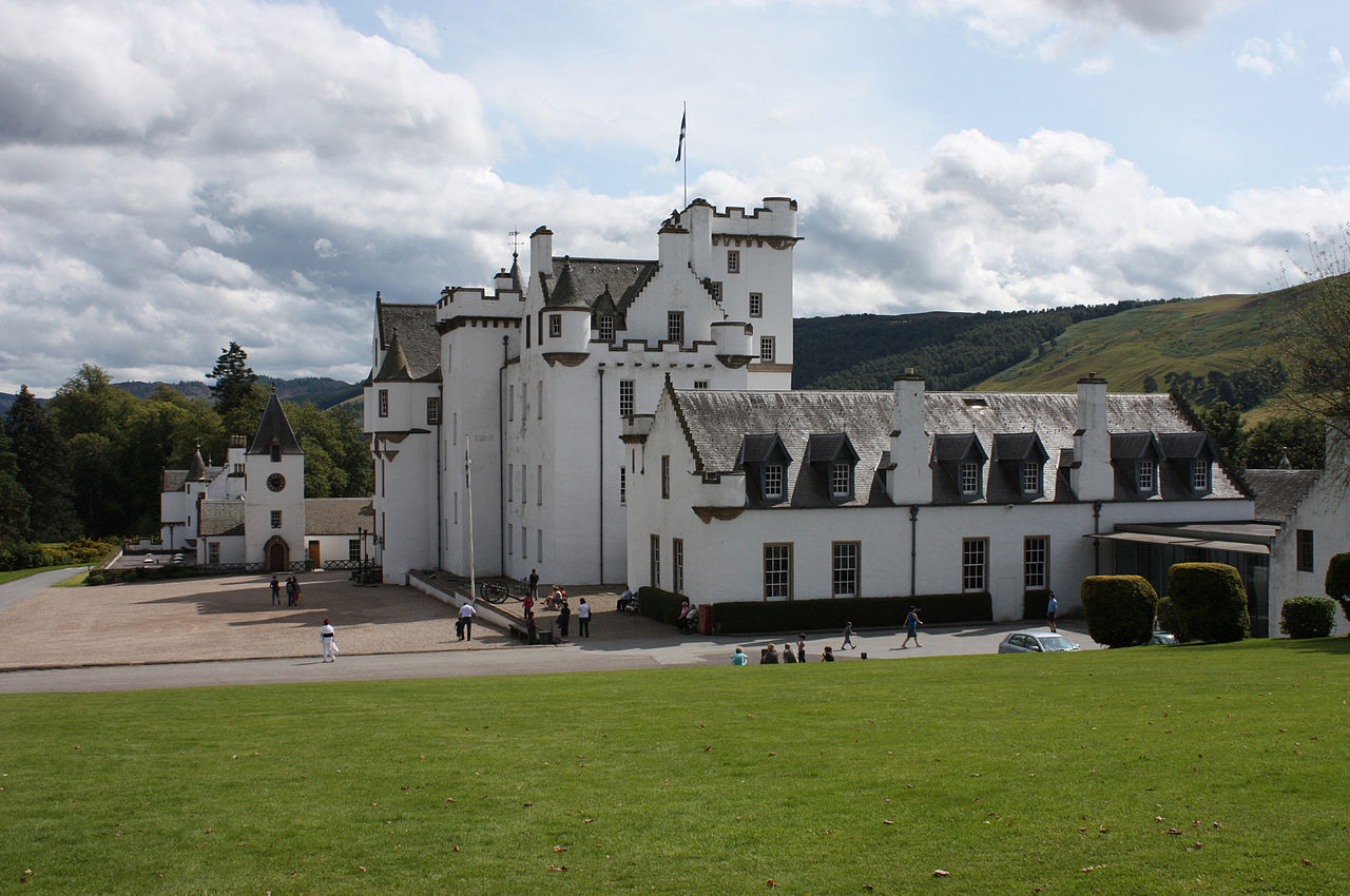 Blair_castle.jpg