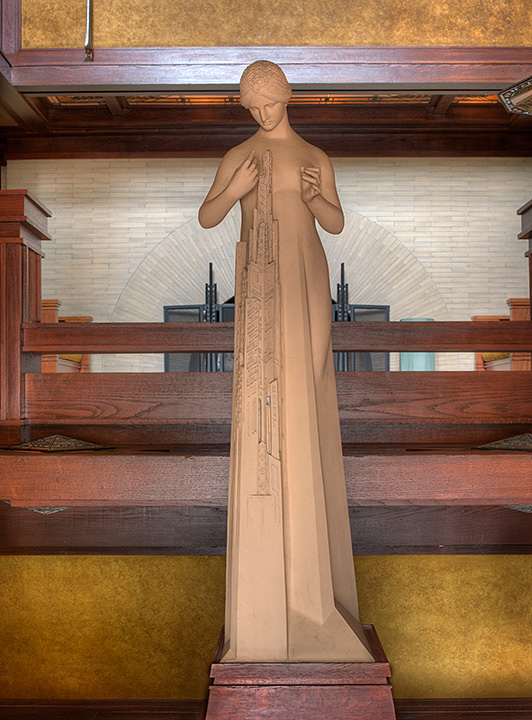 Bock_Statue_usm_96.jpg